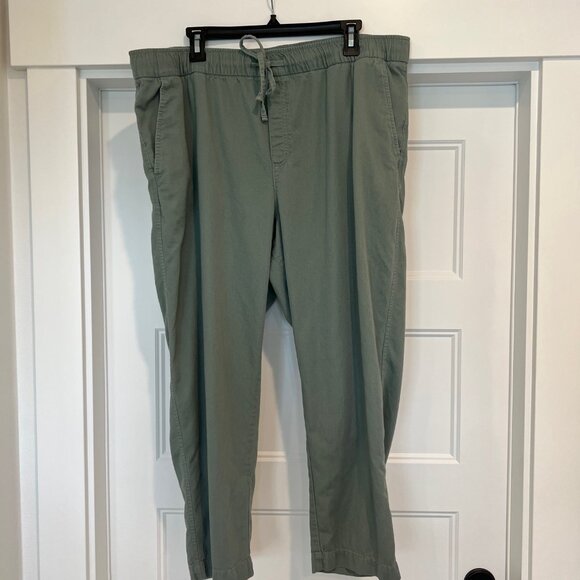 NWOT GAP Women Green Mid Rise Easy Twill Pull-on Pants, XL - Picture 2 of 8